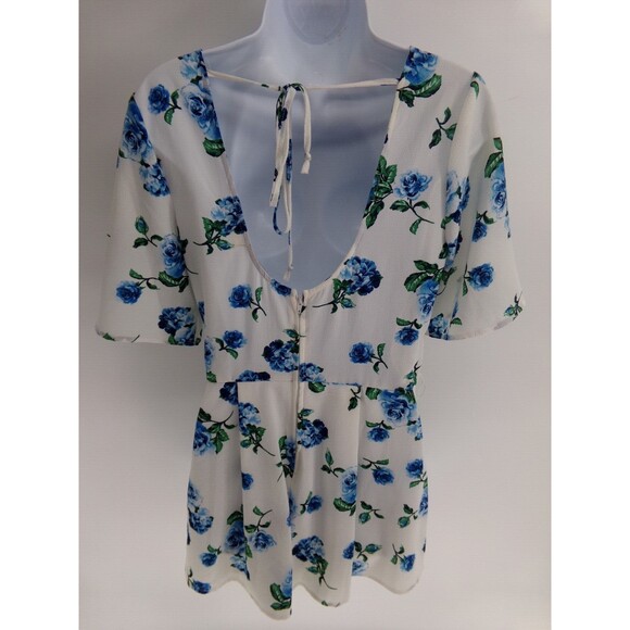 Altar'd State Women Size Med Blue/white Floral Tie Zip Back Romper NO Belt - Picture 5 of 11